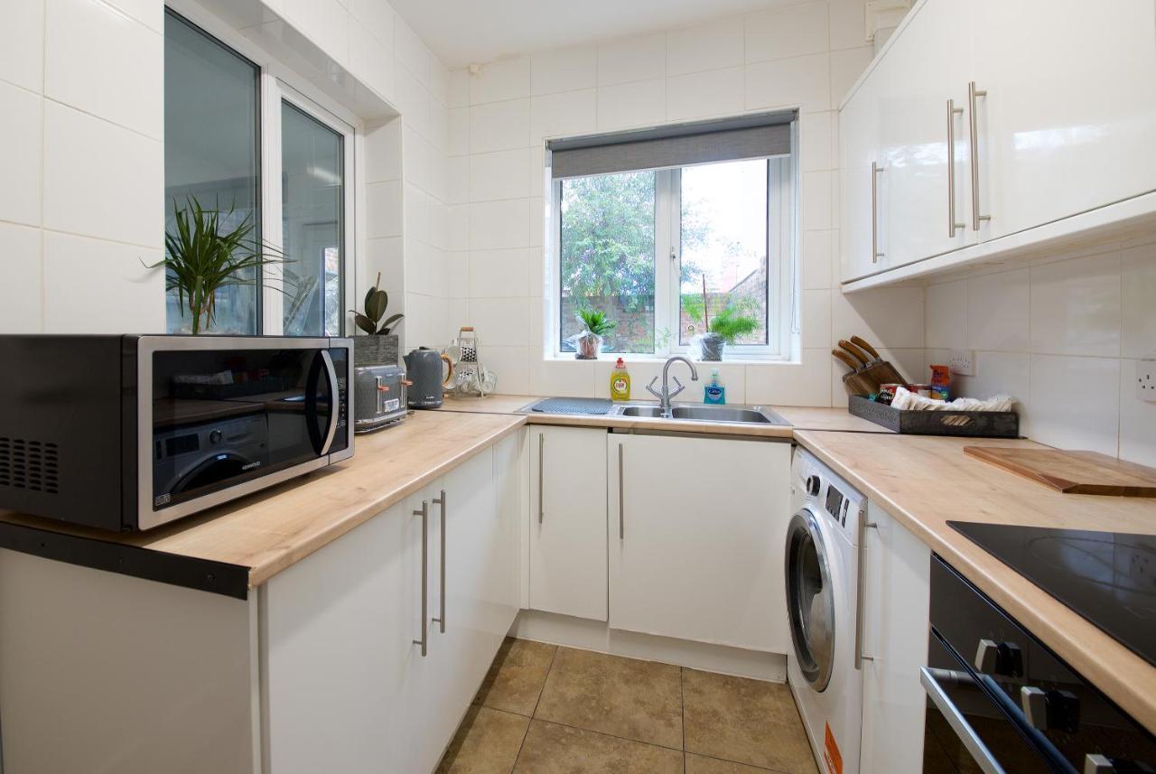 Ideal Abode Abbots 4 En-Suite Τσέστερ Εξωτερικό φωτογραφία